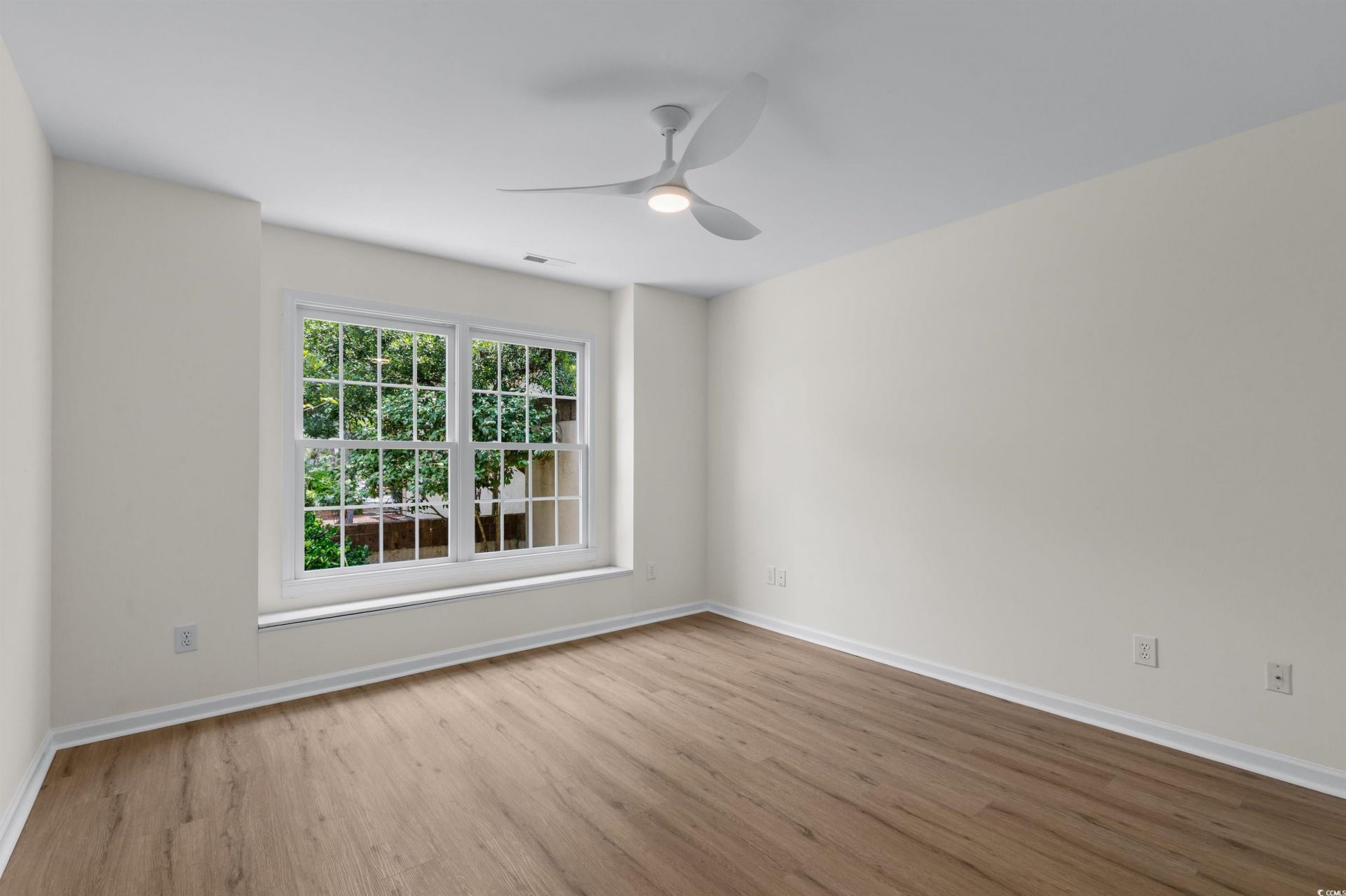723 Antigua Dr. Photo 18