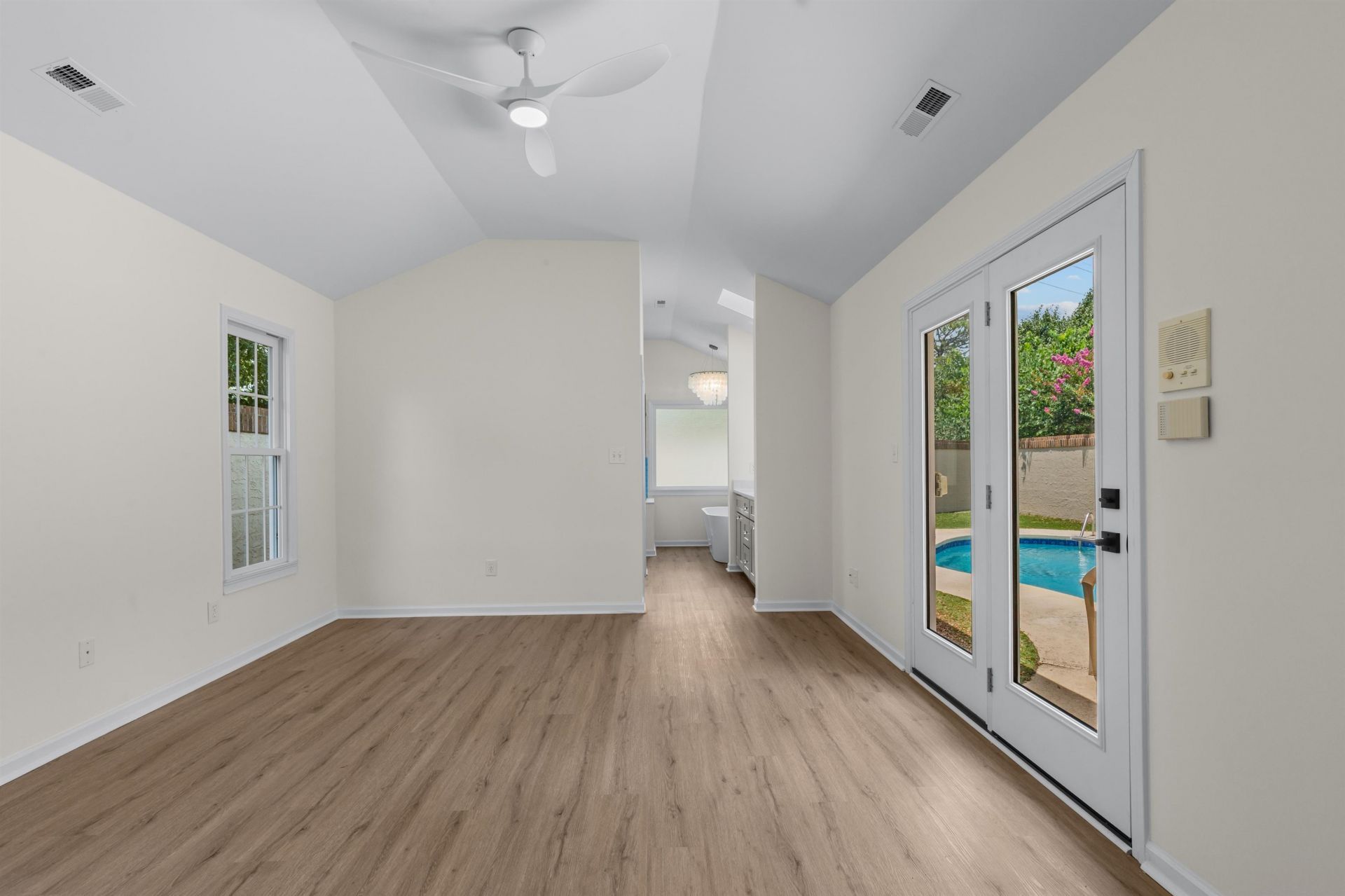 723 Antigua Dr. Photo 26
