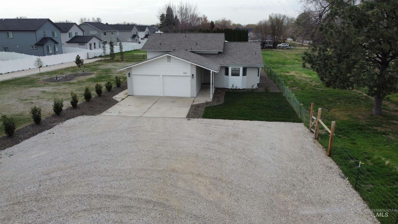 4907 Stamm Ln, Nampa, ID 83687 Main Photo