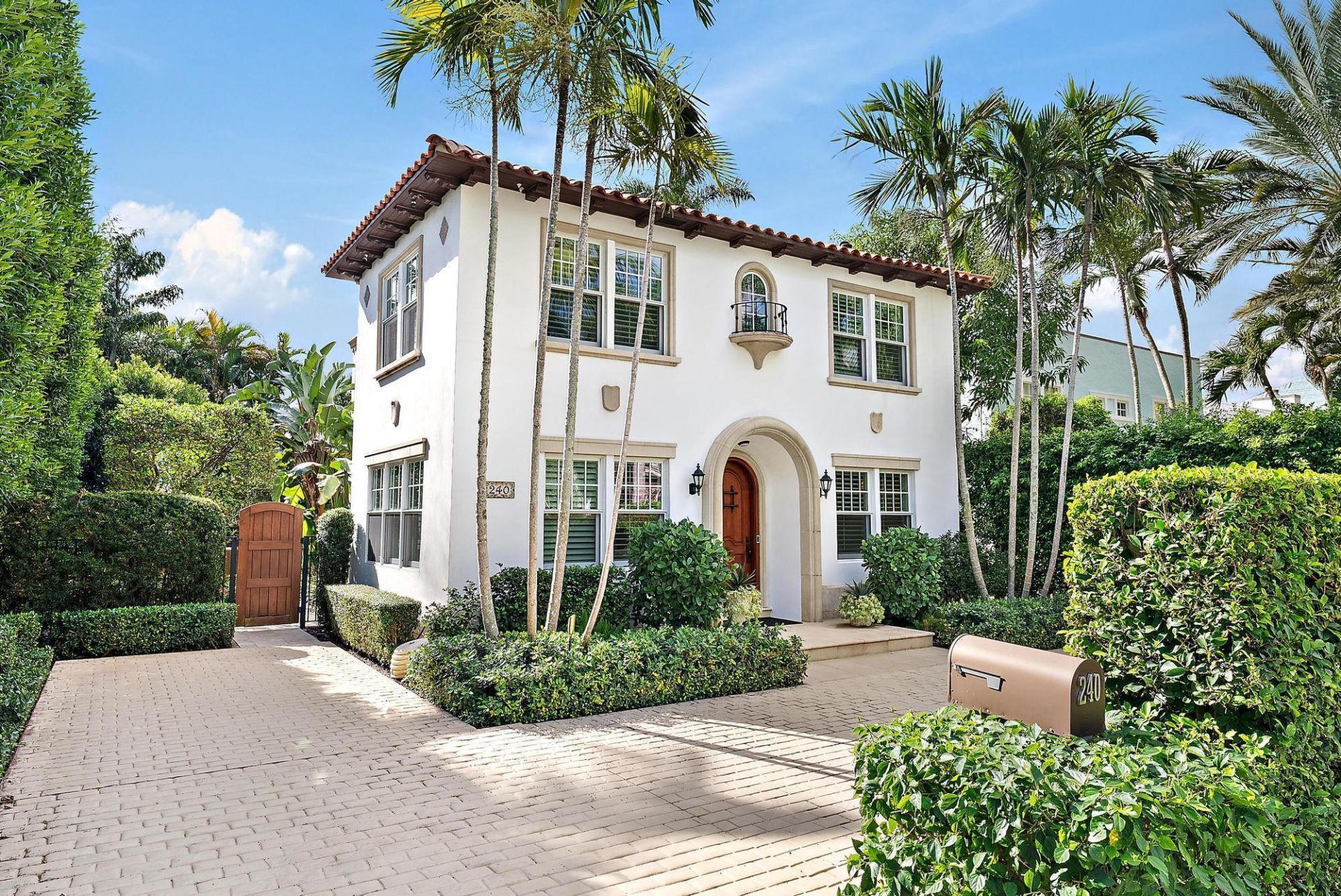 240 Seabreeze Avenue, Palm Beach, FL 33480 Photo