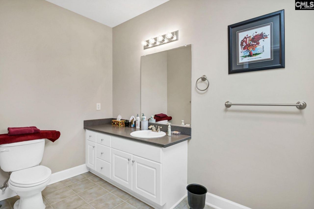 900 S Stadium Drive  Photo 17