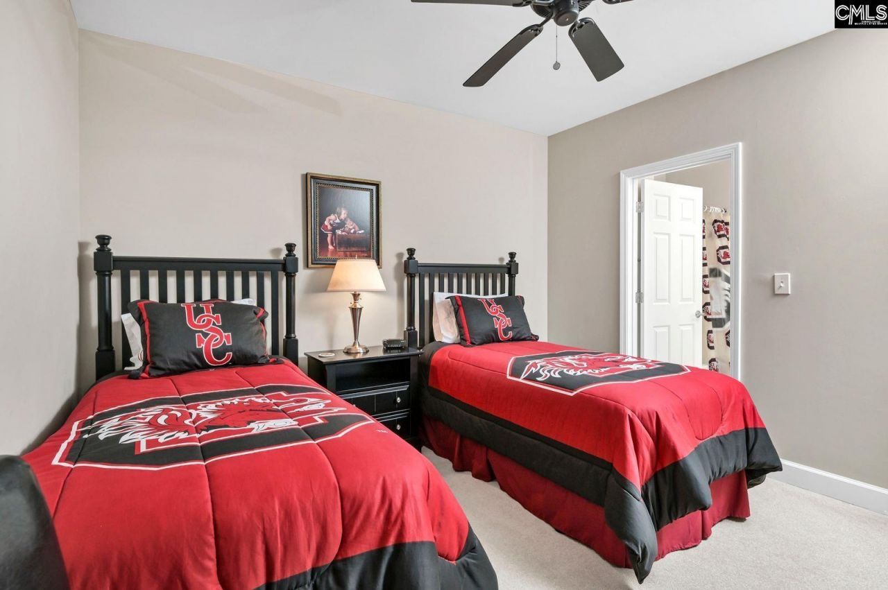 900 S Stadium Drive  Photo 19