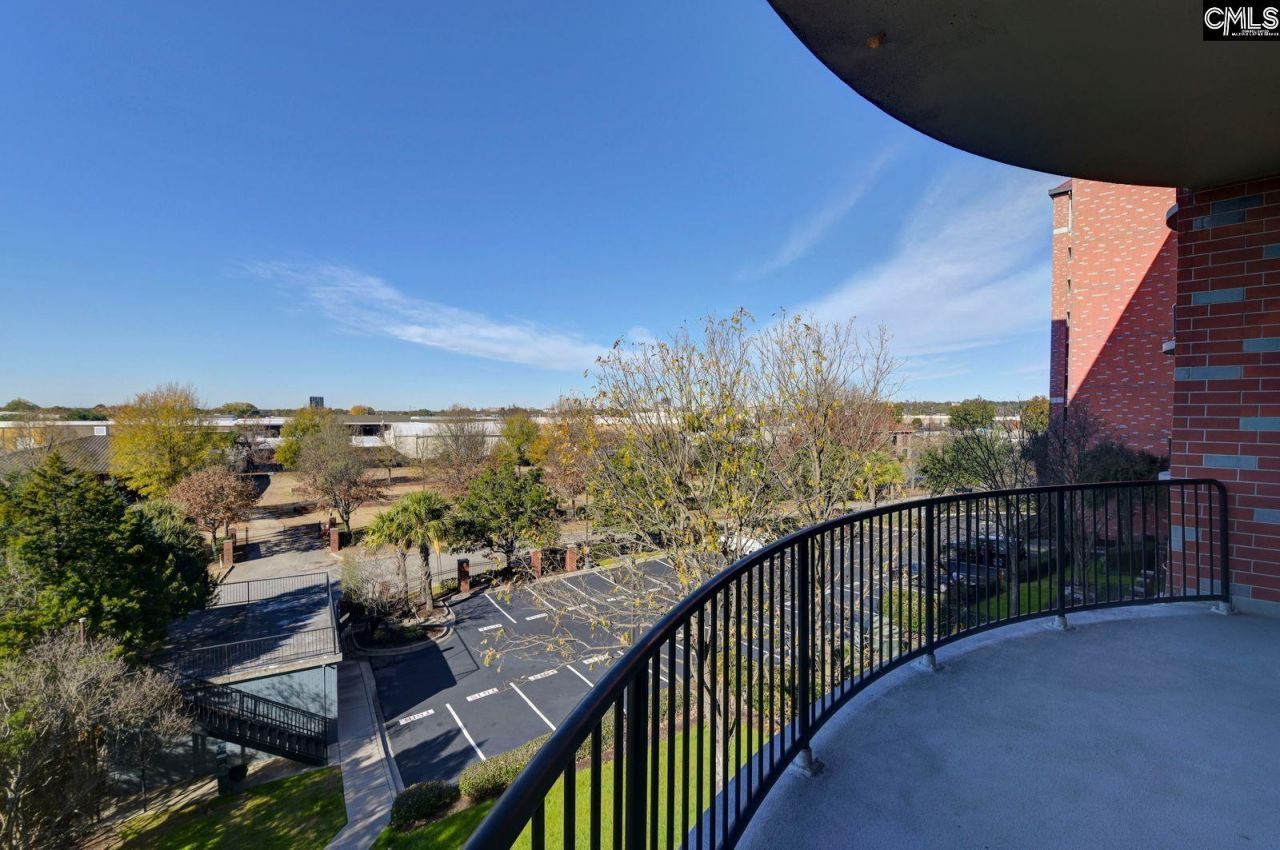 900 S Stadium Drive  Photo 4