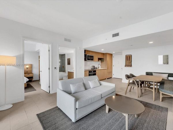 159 NE 6th St, Unit 3811, Miami, FL 33132