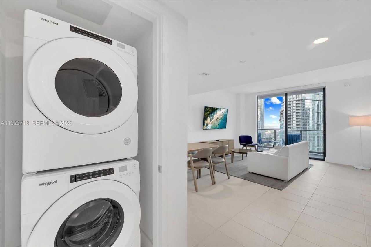 159 NE 6th St, Unit 3811, Miami, FL 33132 Photo