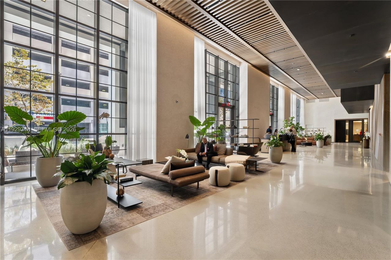 159 NE 6th St, Unit 3811, Miami, FL 33132 Photo