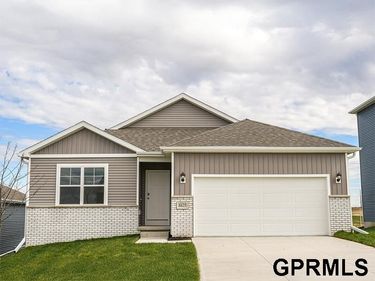 12711 S 205th Avenue, Gretna, NE 68028
