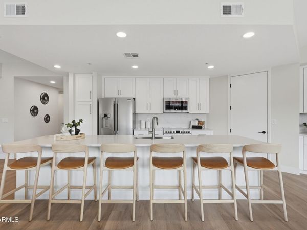 7126 E OSBORN Road, Unit 2006, Scottsdale, AZ 85251