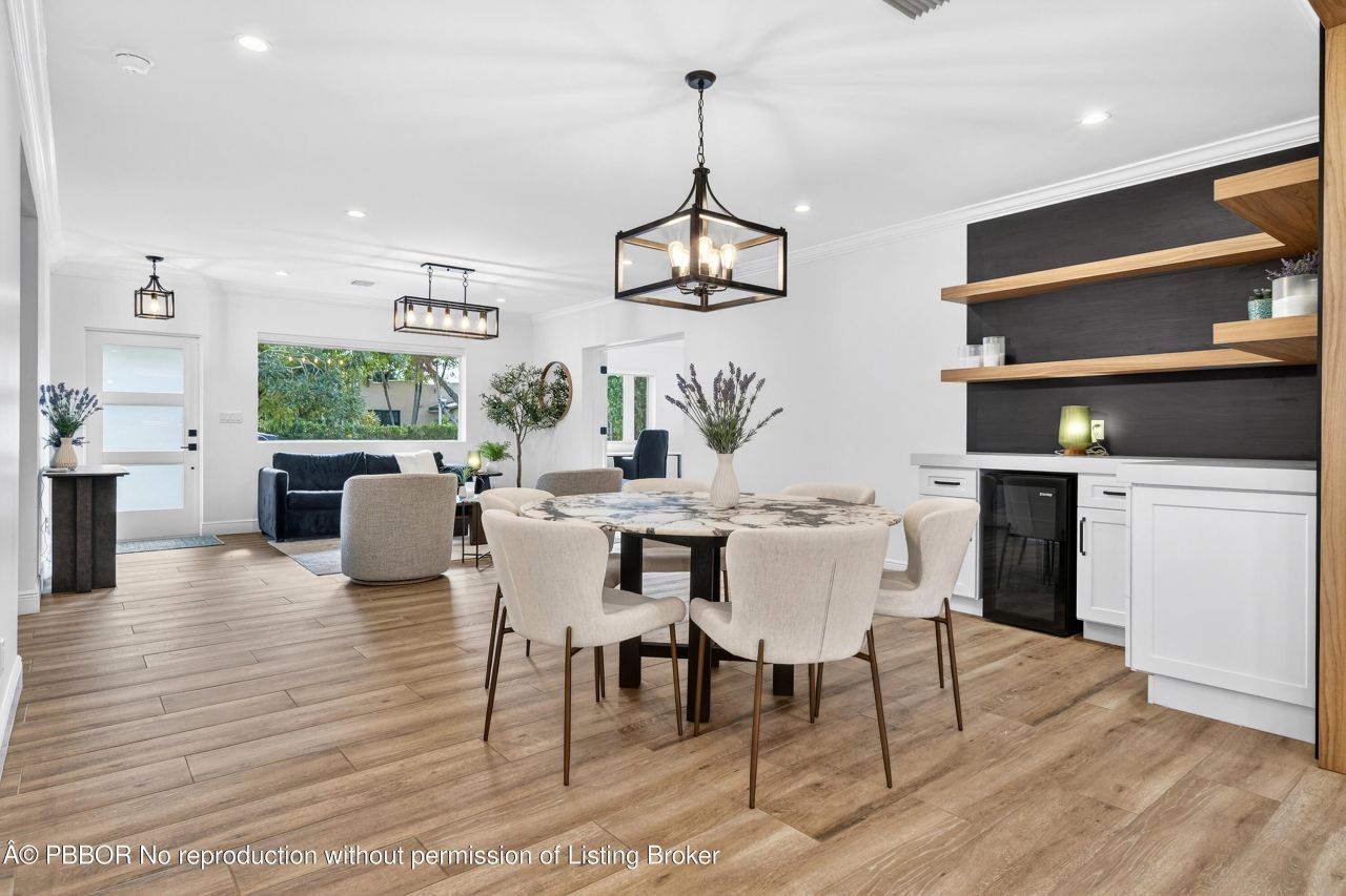 301 Pilgrim Road, West Palm Beach, FL 33405 Photo