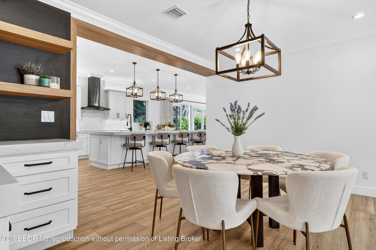 301 Pilgrim Road, West Palm Beach, FL 33405 Photo