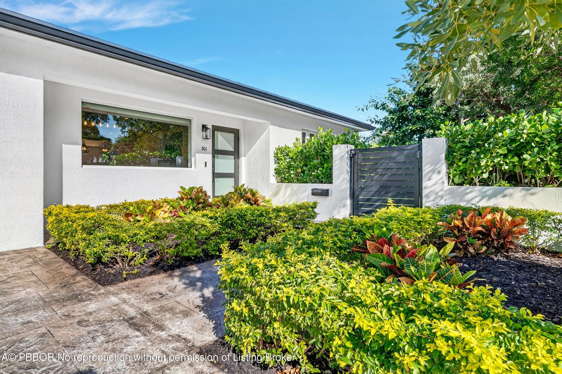 301 Pilgrim Road, West Palm Beach, FL 33405 Photo