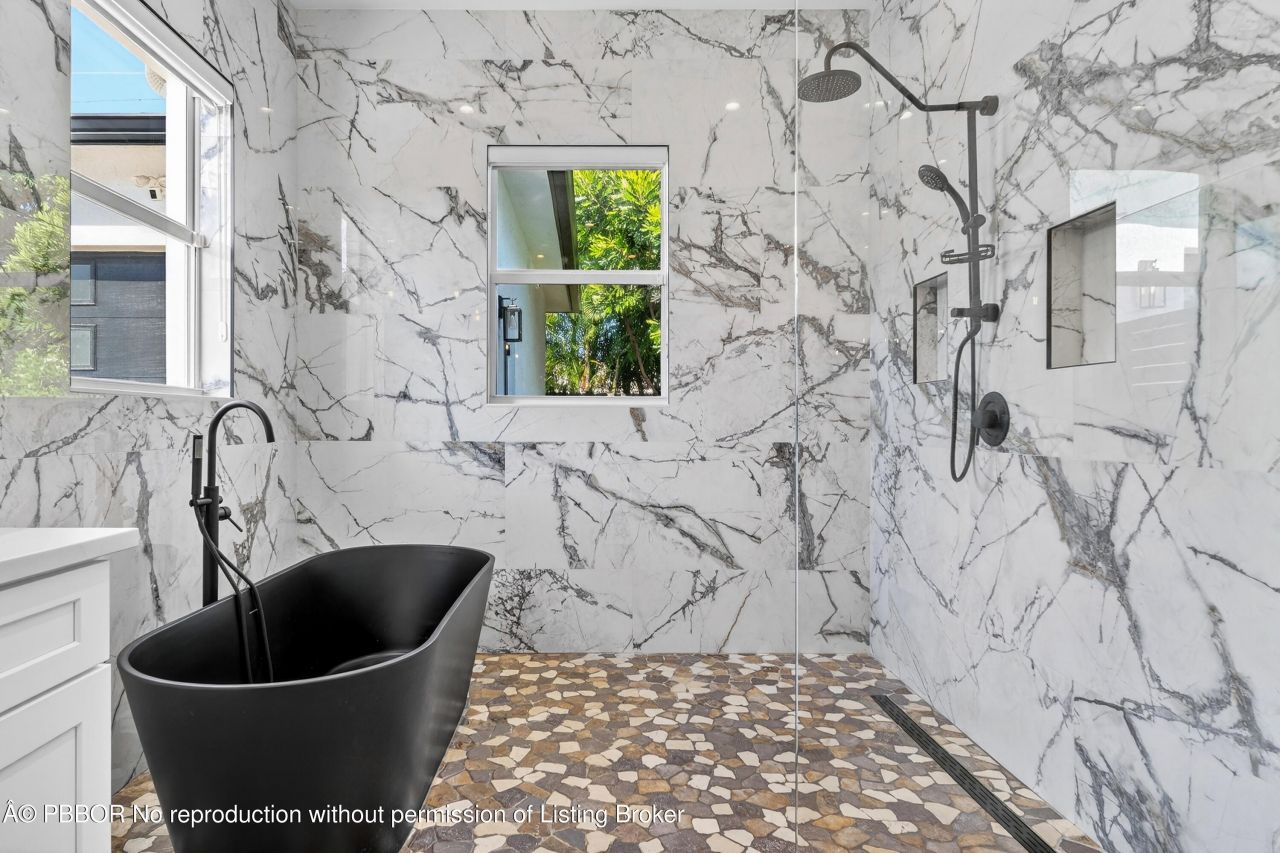 301 Pilgrim Road, West Palm Beach, FL 33405 Photo