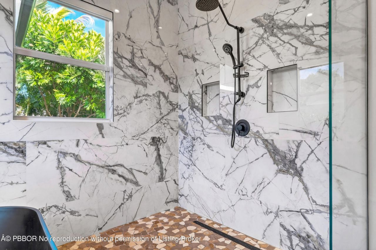 301 Pilgrim Road, West Palm Beach, FL 33405 Photo