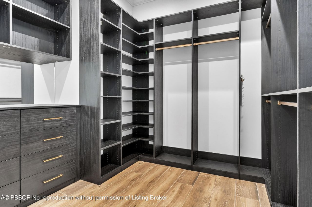 301 Pilgrim Road, West Palm Beach, FL 33405 Photo