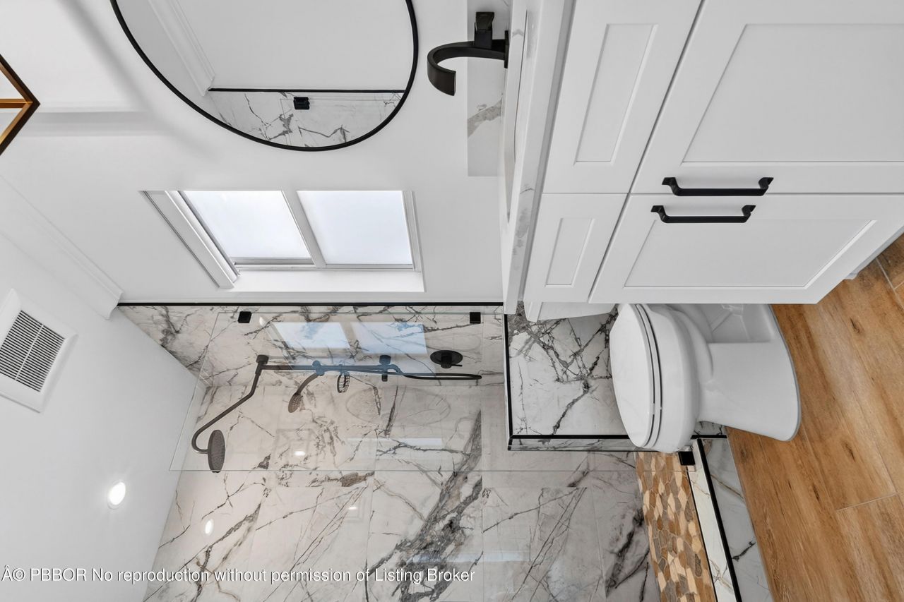 301 Pilgrim Road, West Palm Beach, FL 33405 Photo