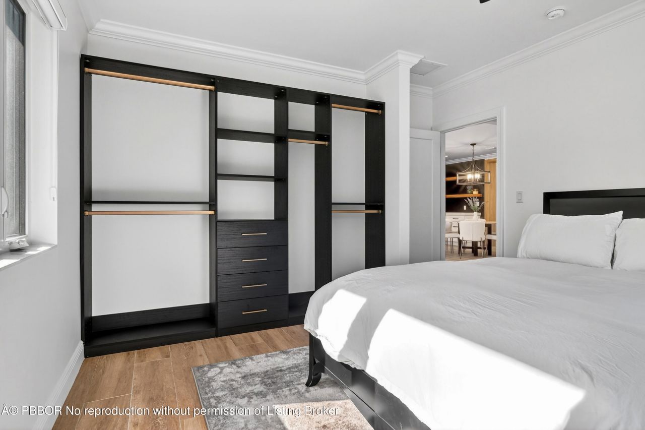 301 Pilgrim Road, West Palm Beach, FL 33405 Photo