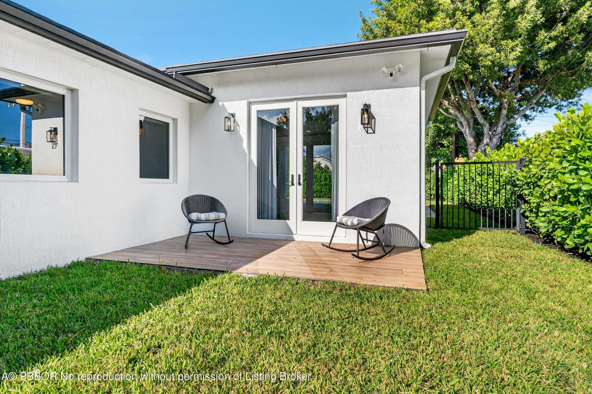 301 Pilgrim Road, West Palm Beach, FL 33405 Photo