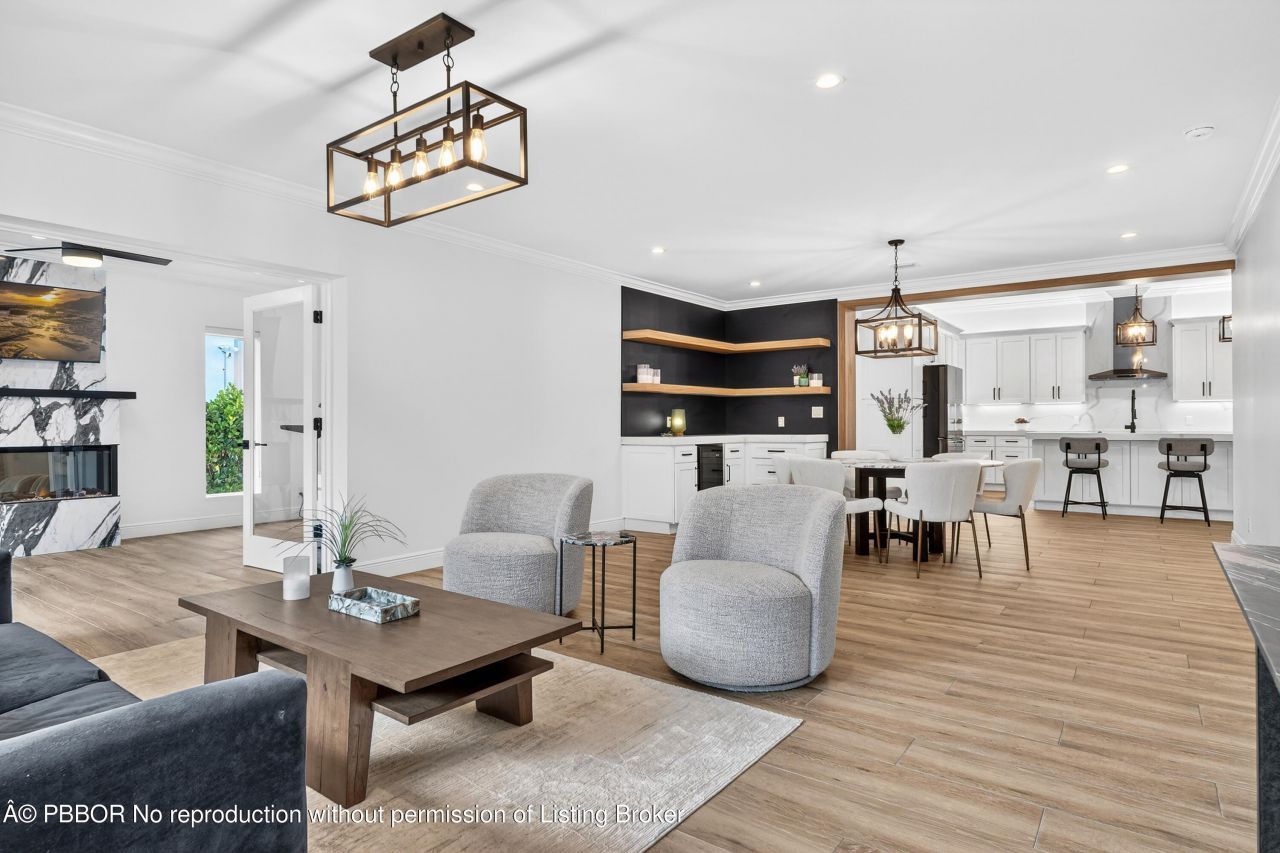 301 Pilgrim Road, West Palm Beach, FL 33405 Photo