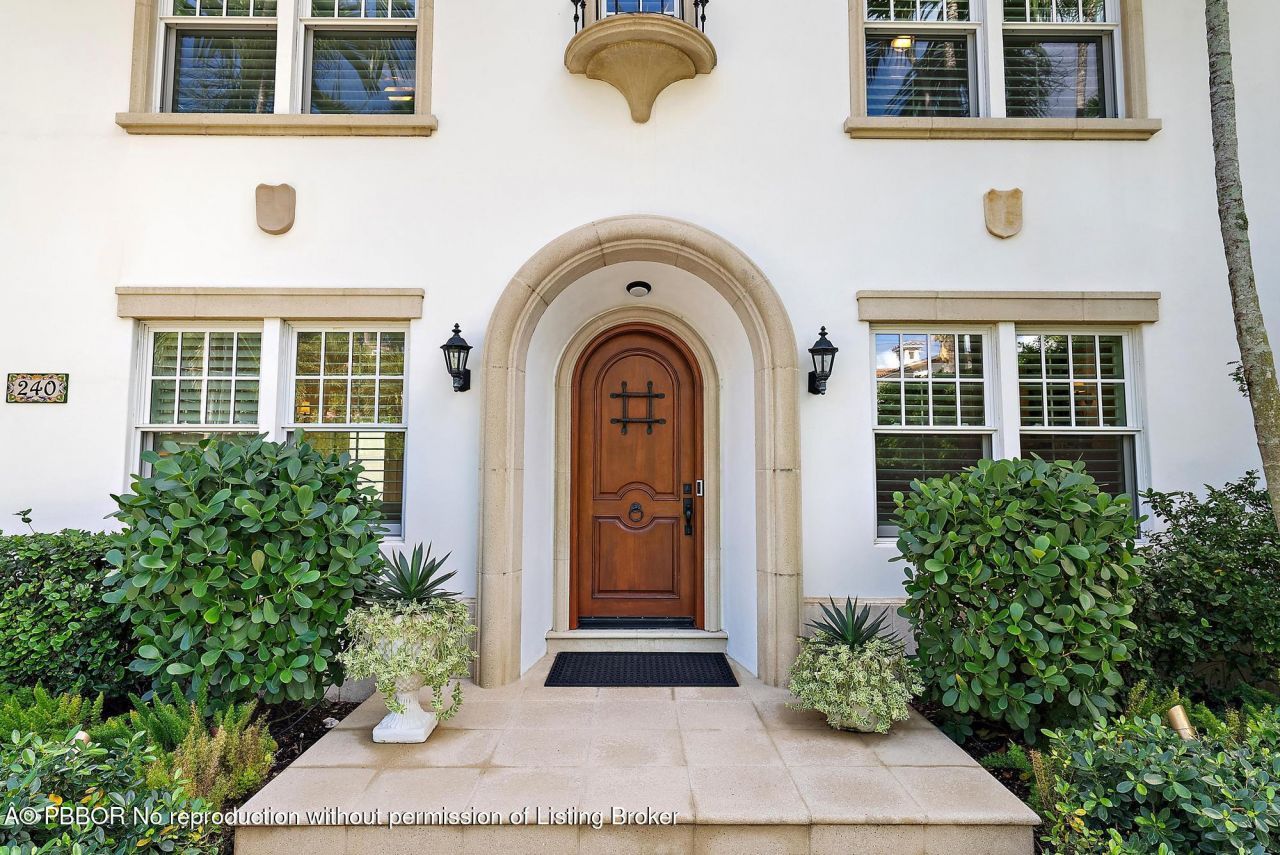 240 Seabreeze Avenue, Palm Beach, FL 33480 Photo