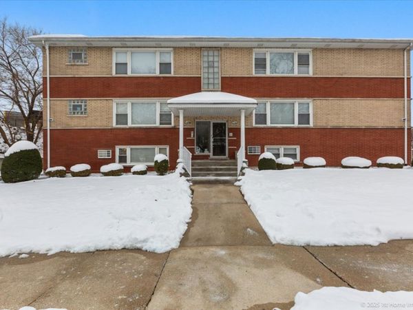7121 W 110th Street, Unit 2W, Worth, IL 60482