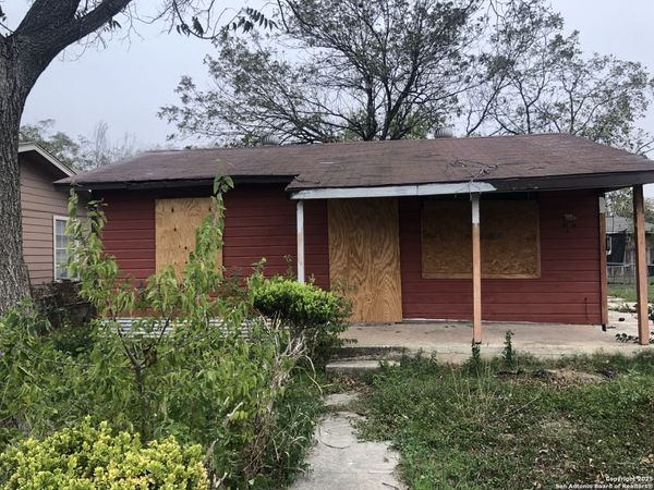 5423 Congo Ln, San Antonio, TX 78227