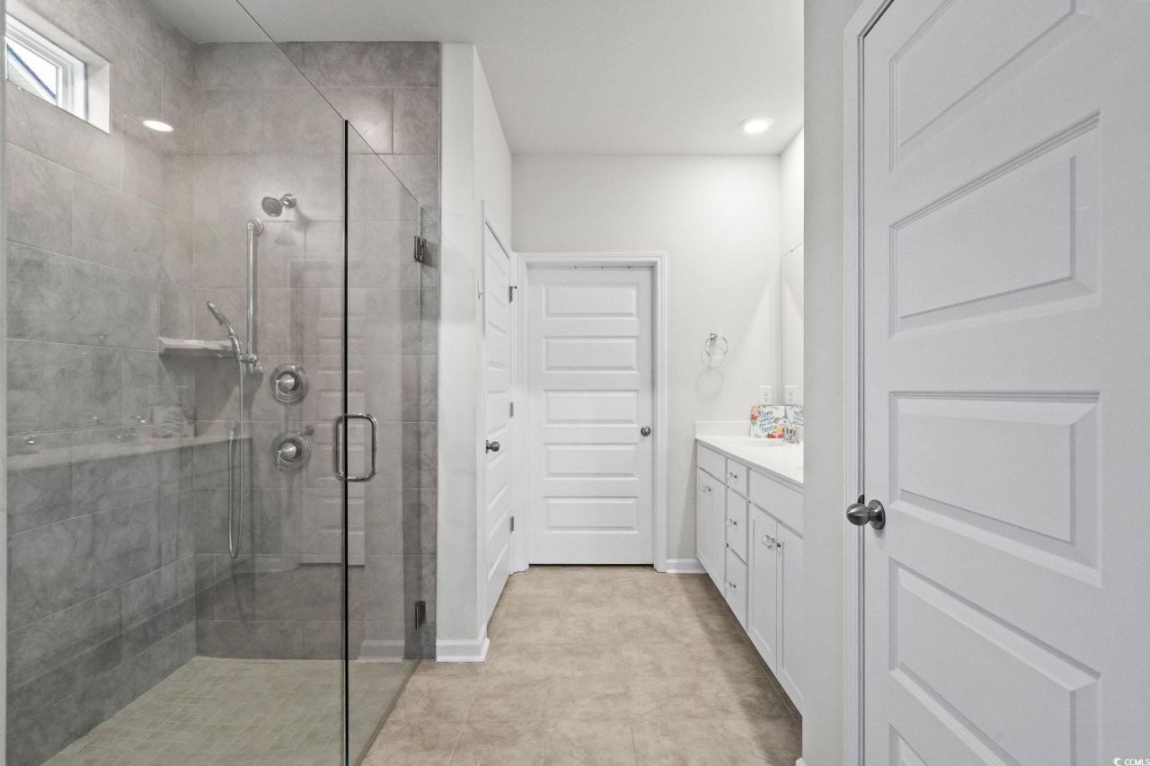 2066 Santa Maria St. Photo 17