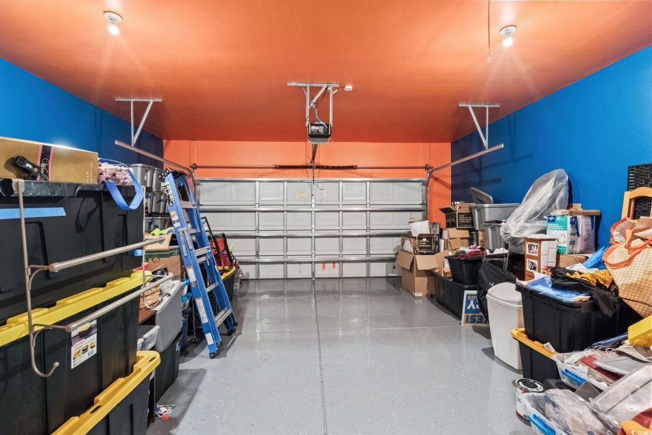 2066 Santa Maria St. Photo 25