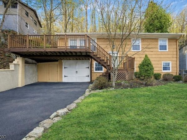 79 Truman Blvd, Oakland, NJ 07436