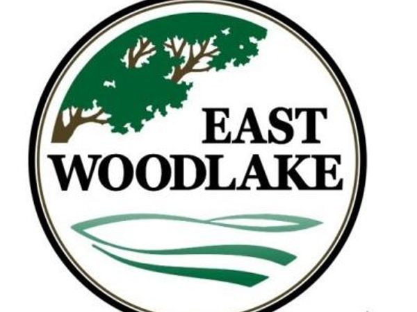 N65W38131 Woodlake Dr, Lac La Belle, WI 53066