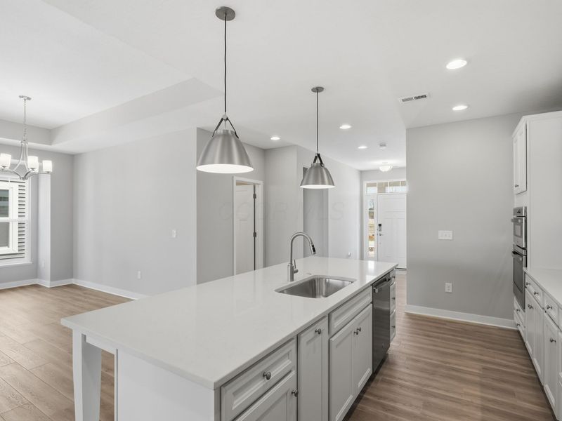 4539 Corsican Loop E, Hilliard, OH 43026 Photo 9