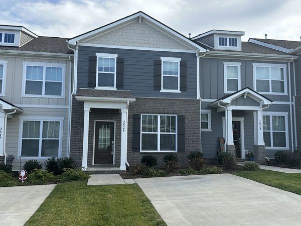 2521 Drumwright Way , Columbia, TN 38401