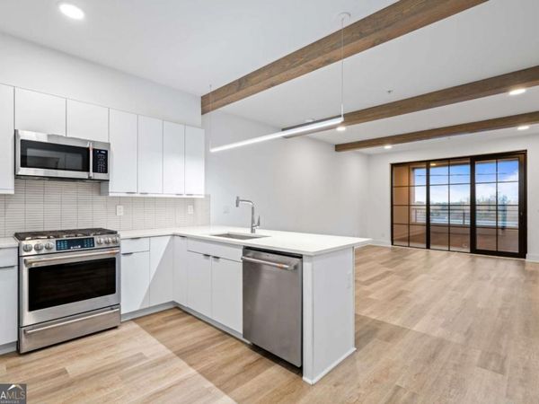 346 Peters Street SW, Unit 206, Atlanta, GA 30313