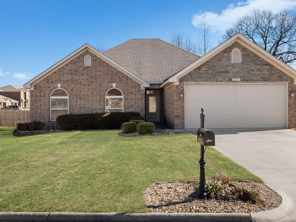 4801 Lochmoor Circle, Jonesboro, AR 72405