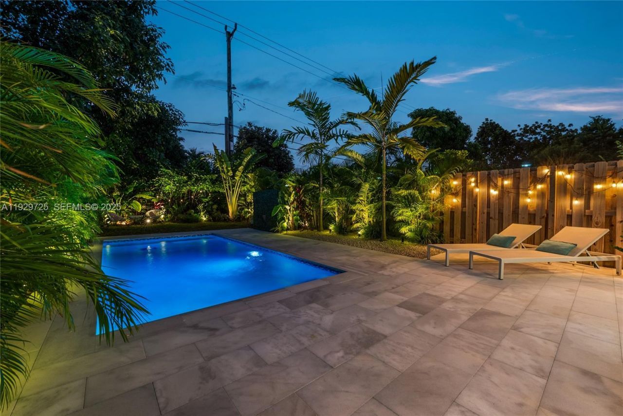 2756 SW 34th Ct, Unit B, Miami, FL 33133 Photo