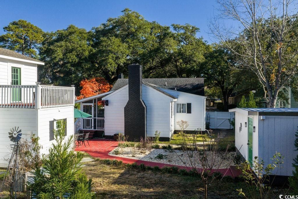 1137 Palmetto St. Photo 4