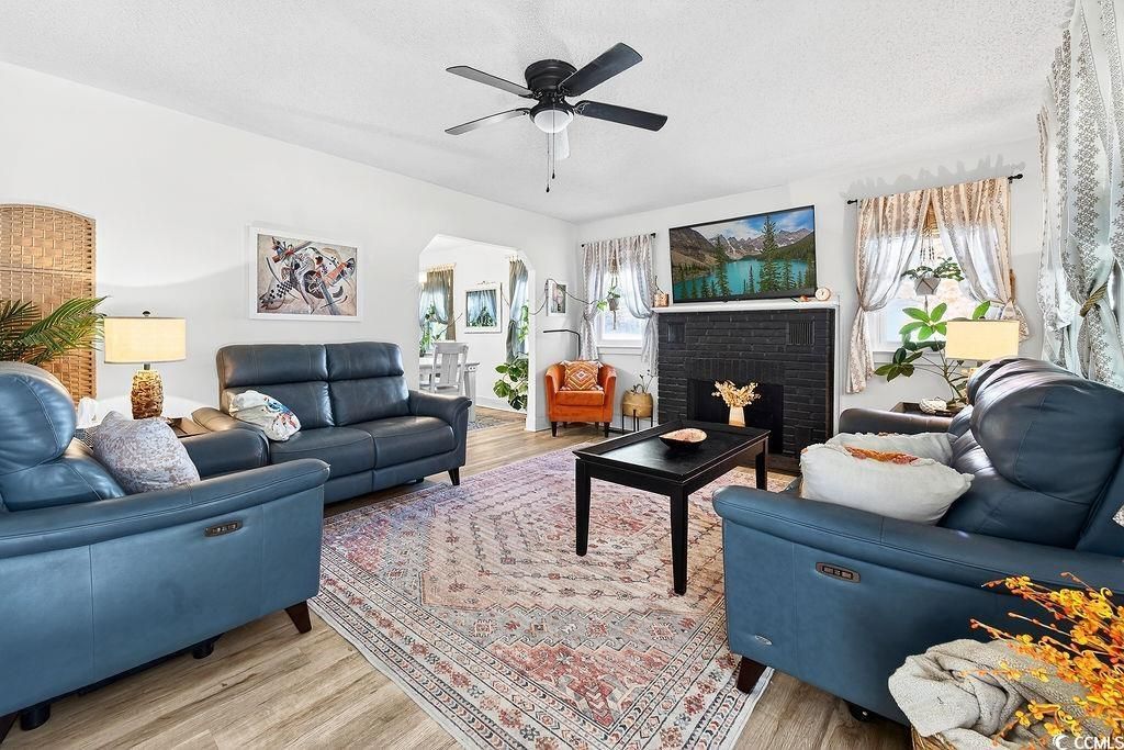 1137 Palmetto St. Photo 7