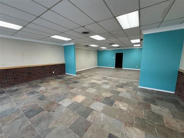 117 N Main Street , Cross Plains, TX 76443