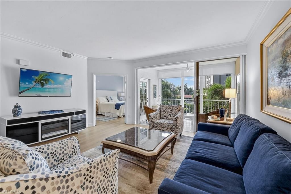 6537 Marissa Loop, Unit 4, Naples, FL 34108 Photo