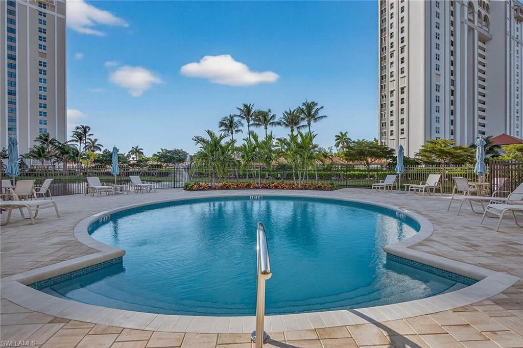 6537 Marissa Loop, Unit 4, Naples, FL 34108 Photo