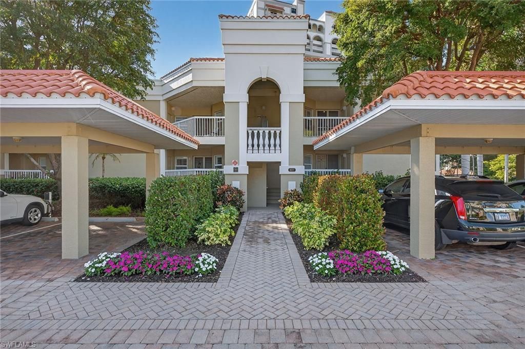 6537 Marissa Loop, Unit 4, Naples, FL 34108 Photo