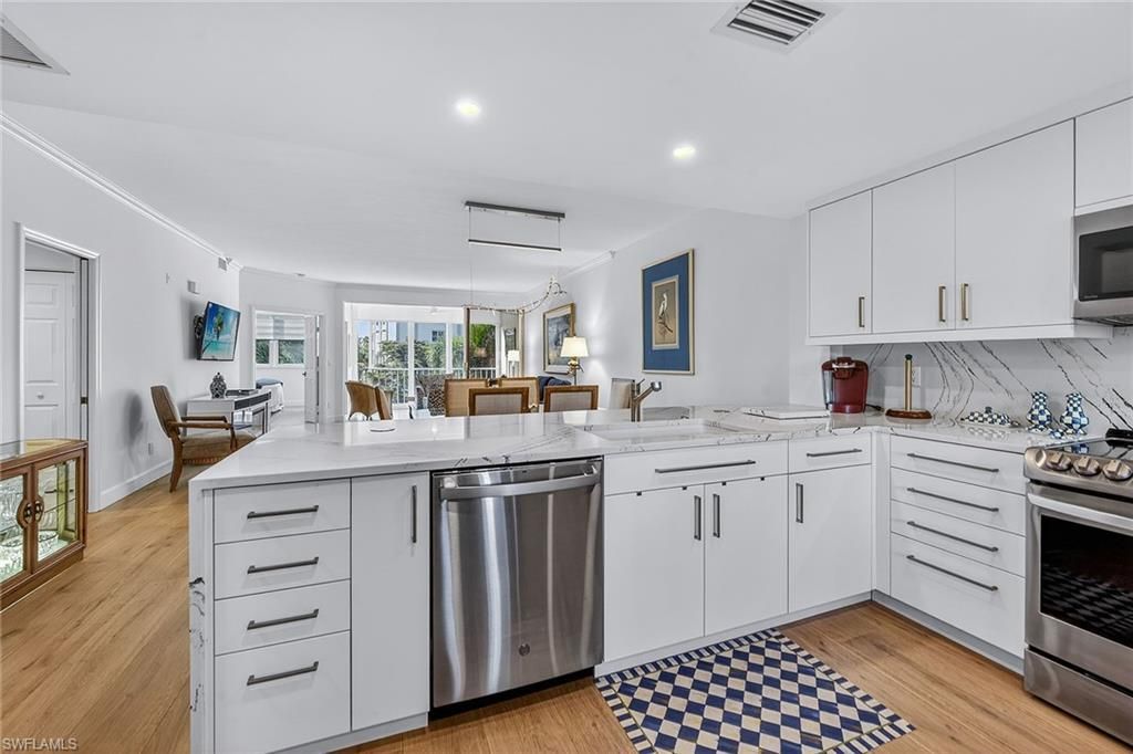 6537 Marissa Loop, Unit 4, Naples, FL 34108 Photo