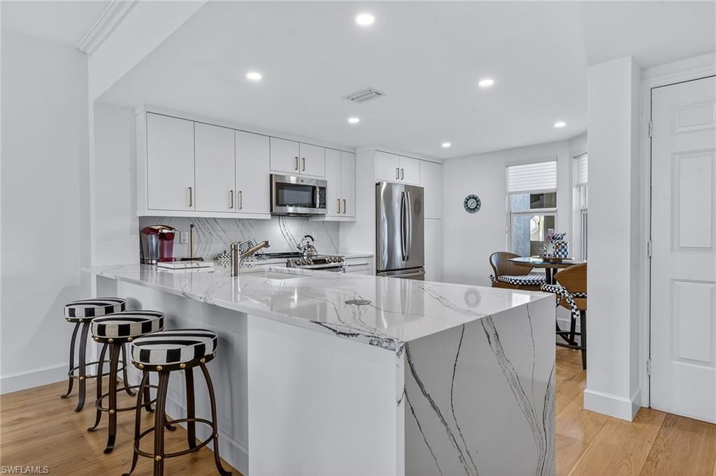 6537 Marissa Loop, Unit 4, Naples, FL 34108 Photo