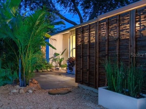 2040 PALM TERRACE, SARASOTA, FL 34231