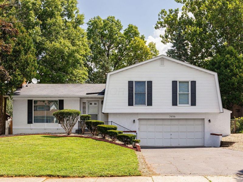 5486 Pine Bluff Road, Columbus, OH 43229 Photo 2