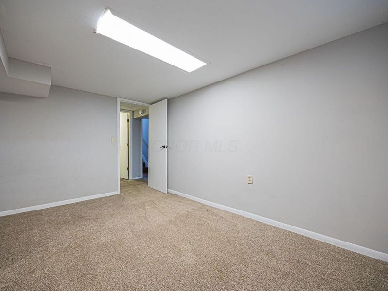 5486 Pine Bluff Road, Columbus, OH 43229 Photo 23