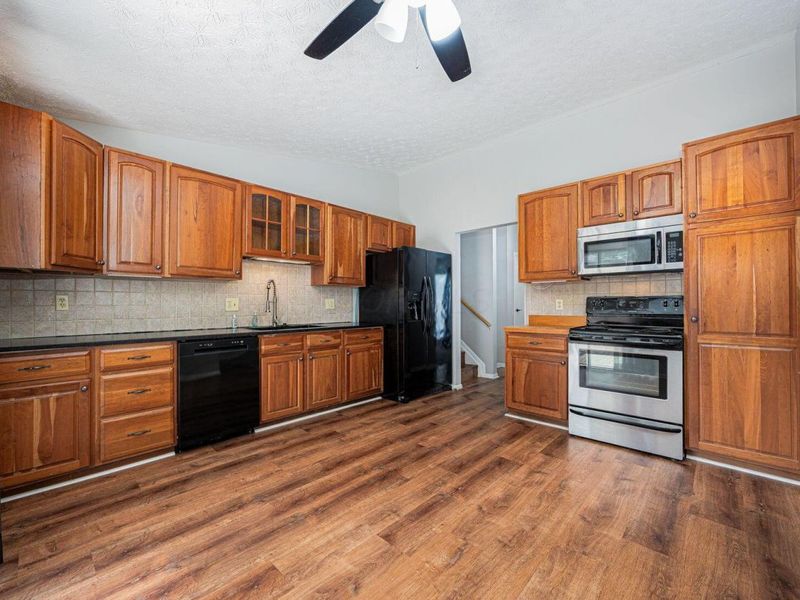 5486 Pine Bluff Road, Columbus, OH 43229 Photo 7