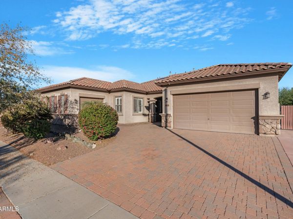 14376 W DESERT HILLS Drive, Surprise, AZ 85379