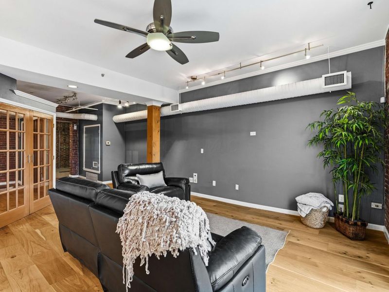 432 E Rich Street, Unit 4J, Columbus, OH 43215 Photo 23