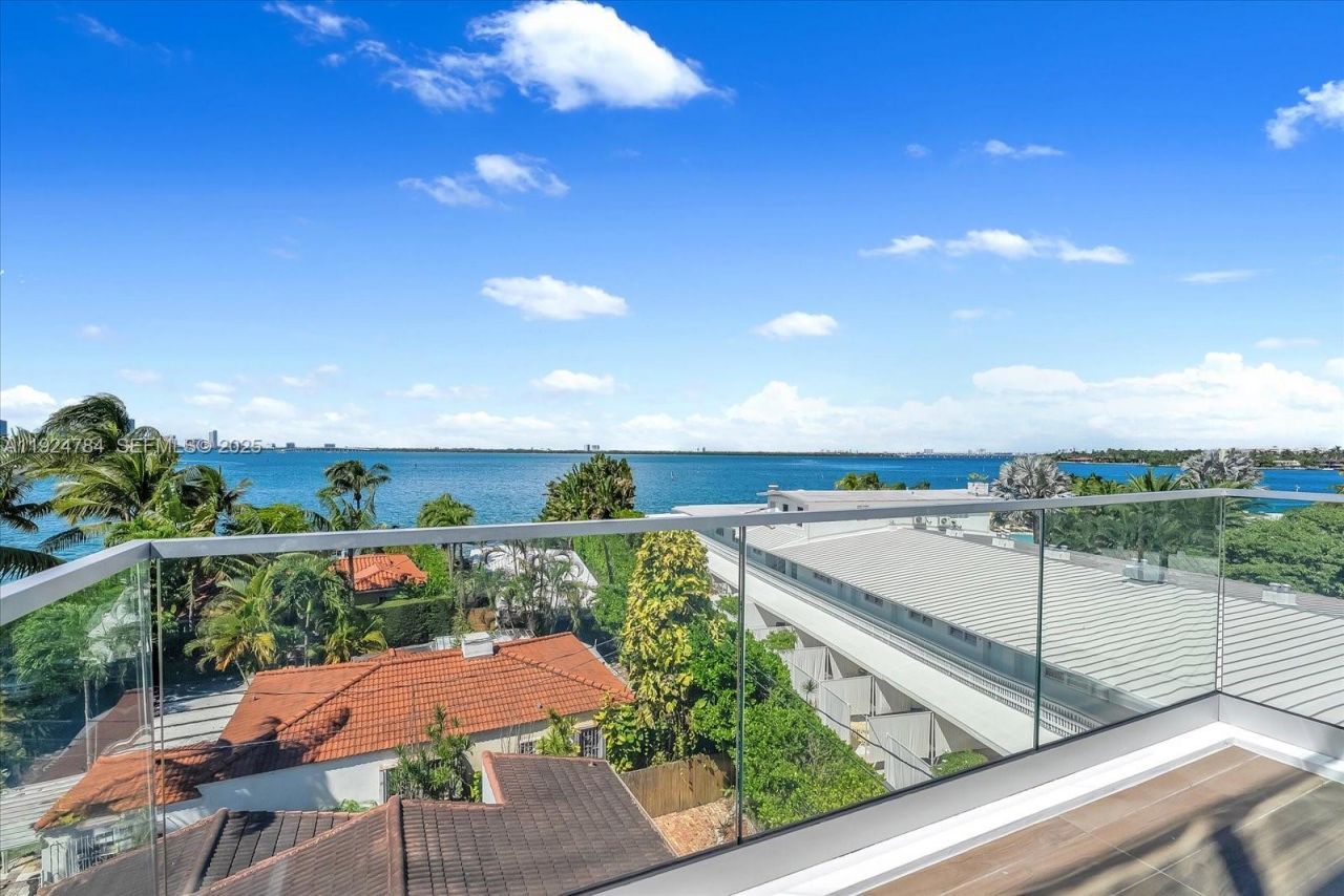 11 Century Lane, Miami Beach, FL 33139 Photo