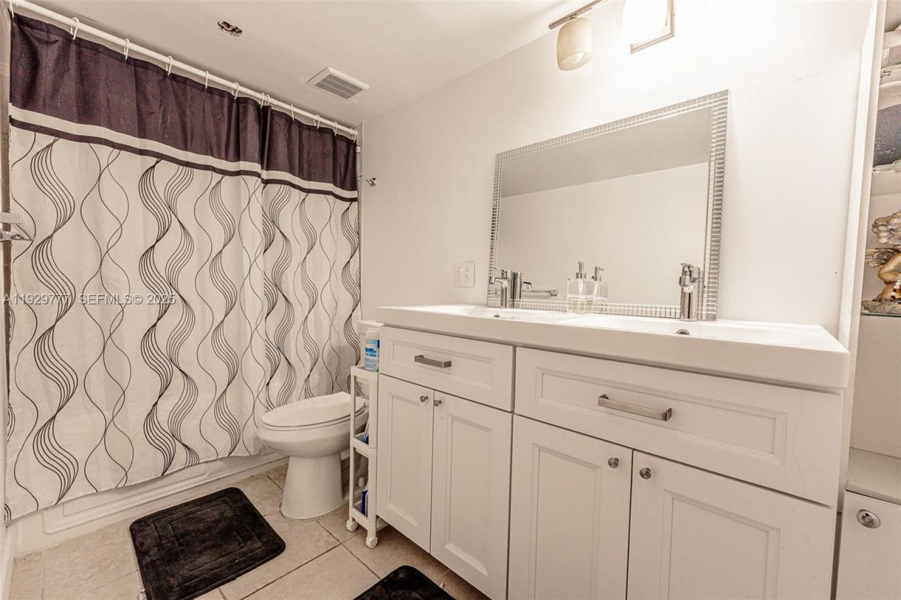 8006 SW 149th Ave, Unit D109, Miami, FL 33193 Photo